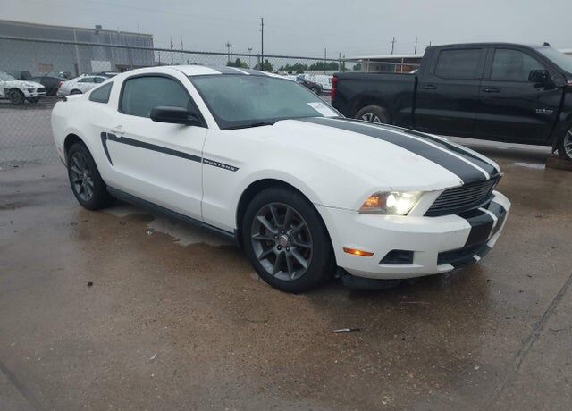 2011 FORD Mustang