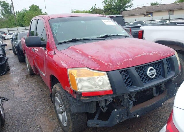 2011 NISSAN Titan