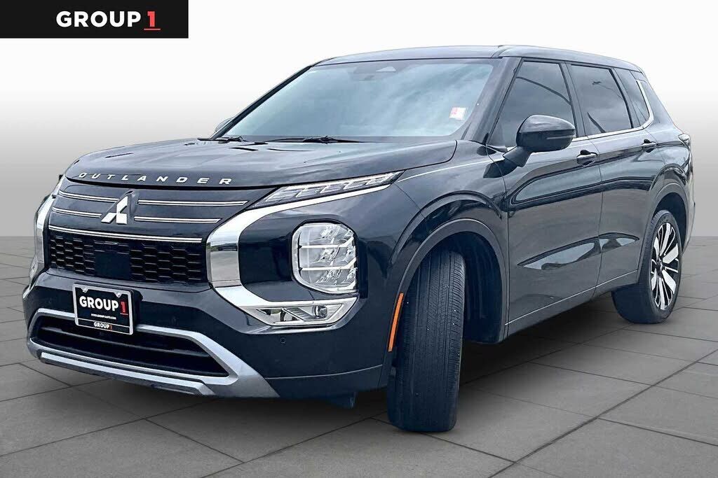 2026 MITSUBISHI Outlander