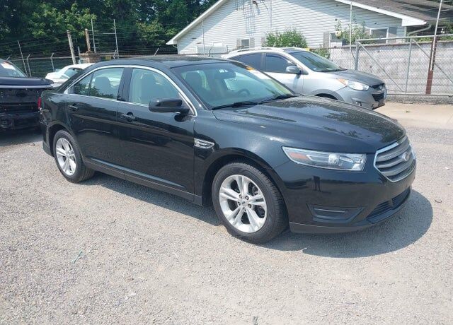 2014 FORD Taurus