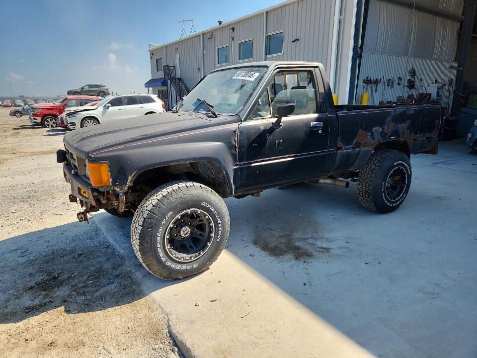 1986 TOYOTA Pick-Up