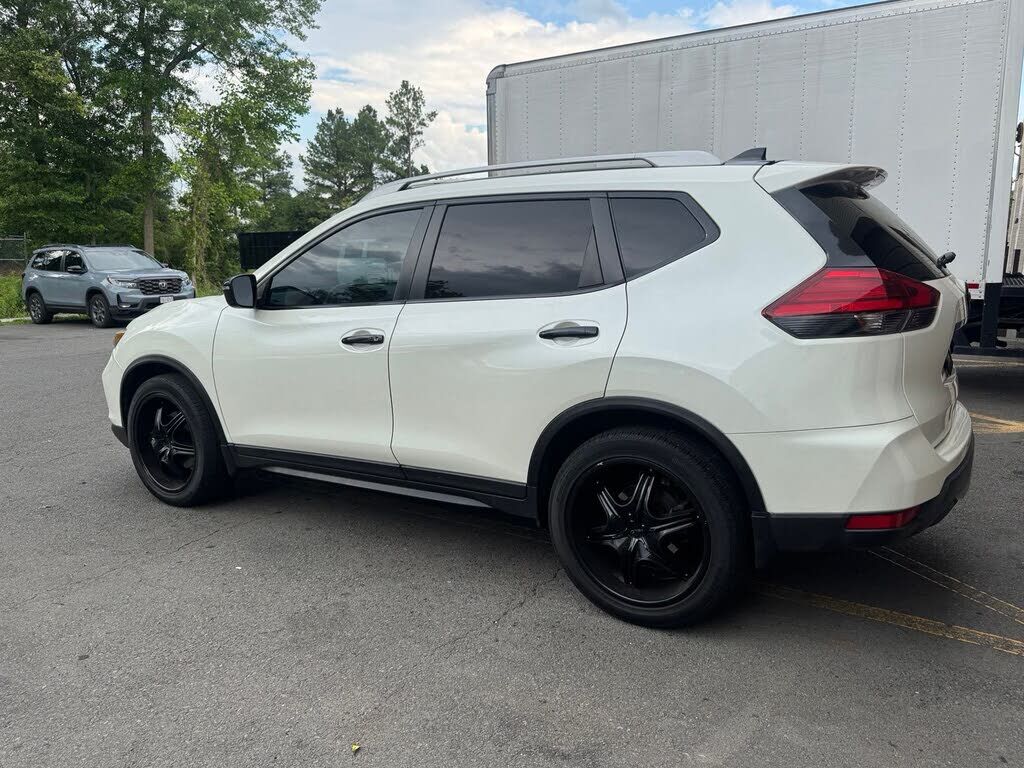 2017 NISSAN Rogue