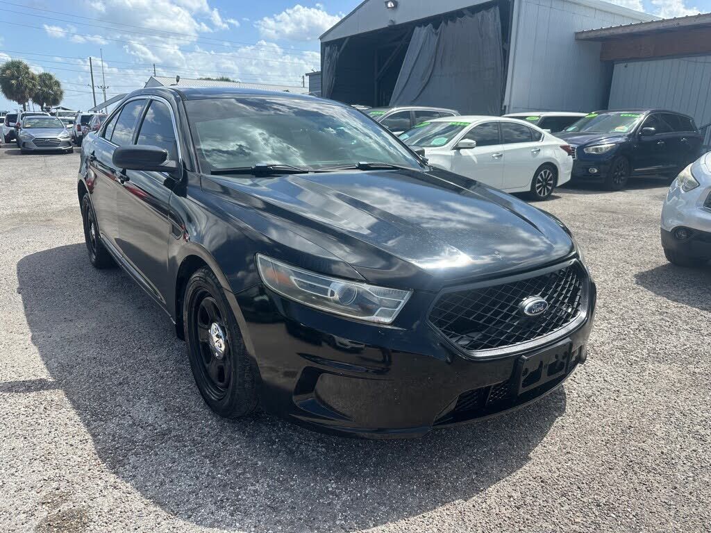 2013 FORD Taurus