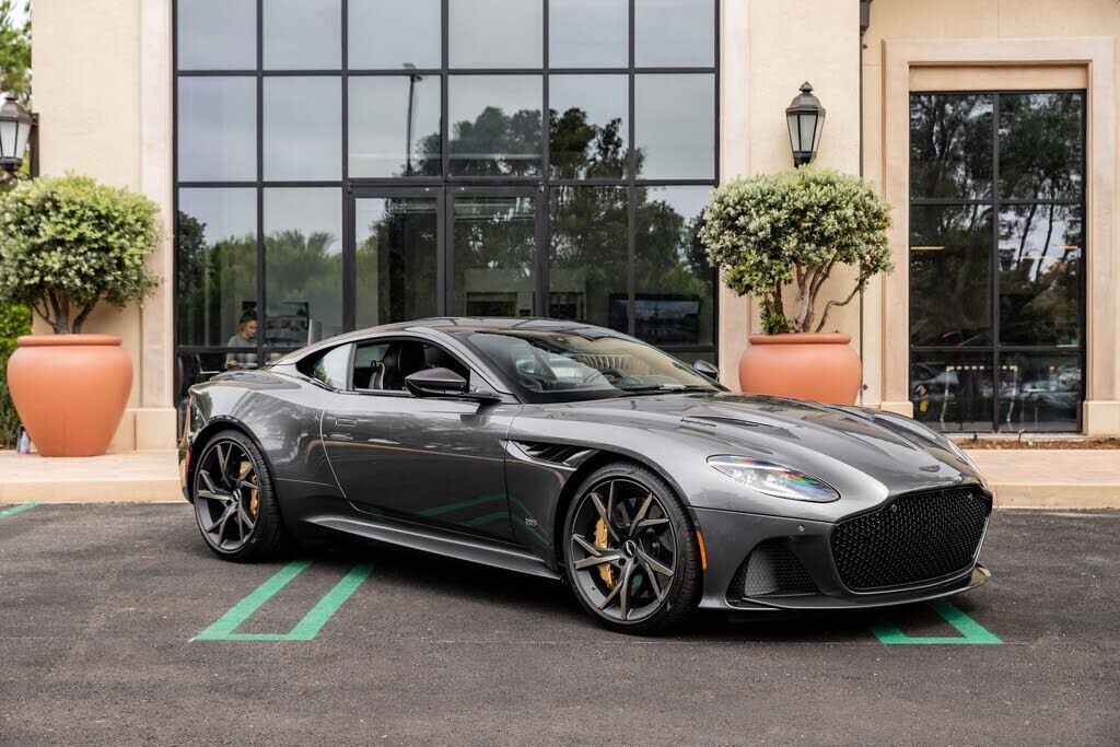 2019 ASTON MARTIN DBS