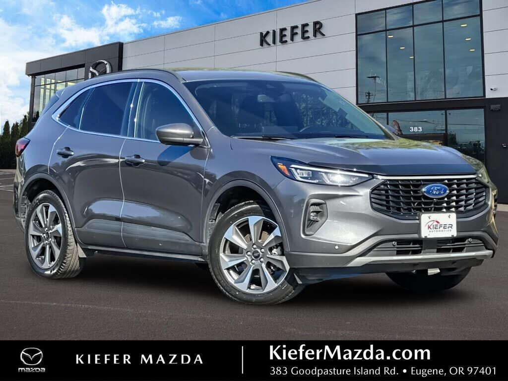 2024 FORD Escape