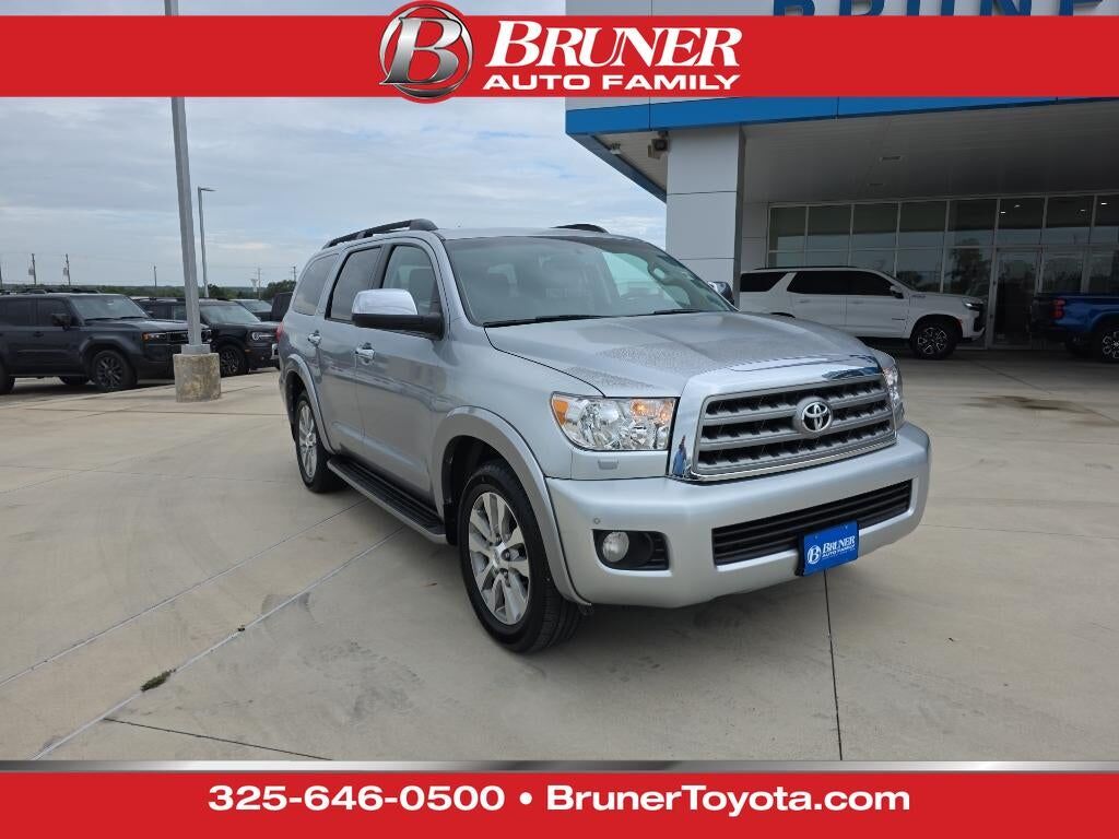 2014 TOYOTA Sequoia
