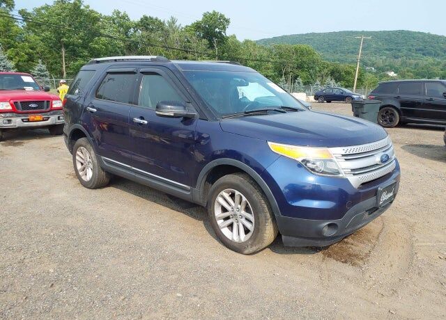 2011 FORD Explorer