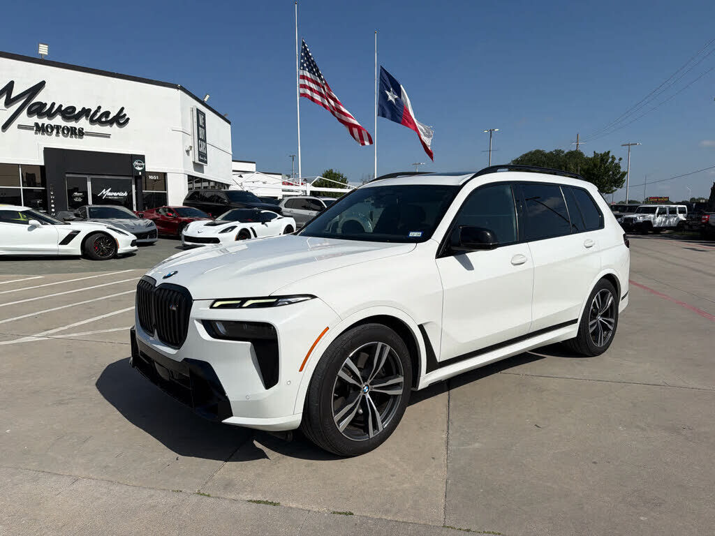 2023 BMW X7