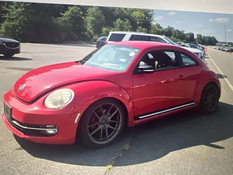 2012 VOLKSWAGEN Beetle