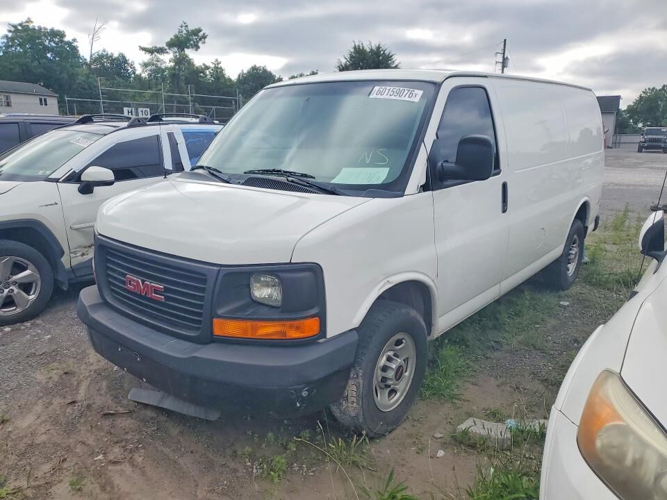 2016 GMC Savana