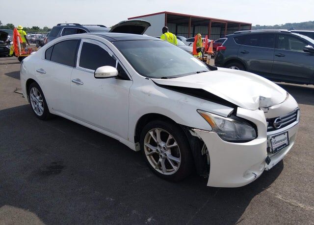 2014 NISSAN Maxima
