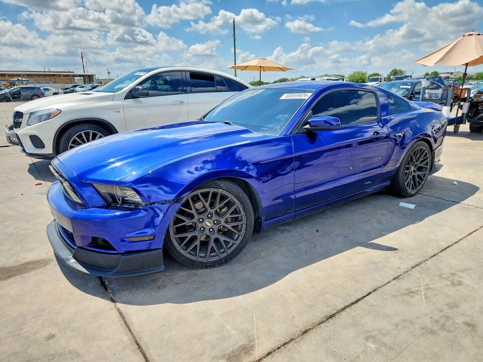 2013 FORD Mustang