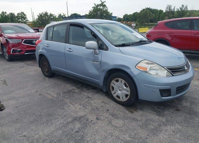 2011 NISSAN Versa
