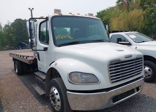 2012 FREIGHTLINER M2