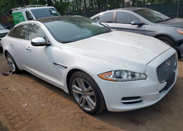 2012 JAGUAR XJ