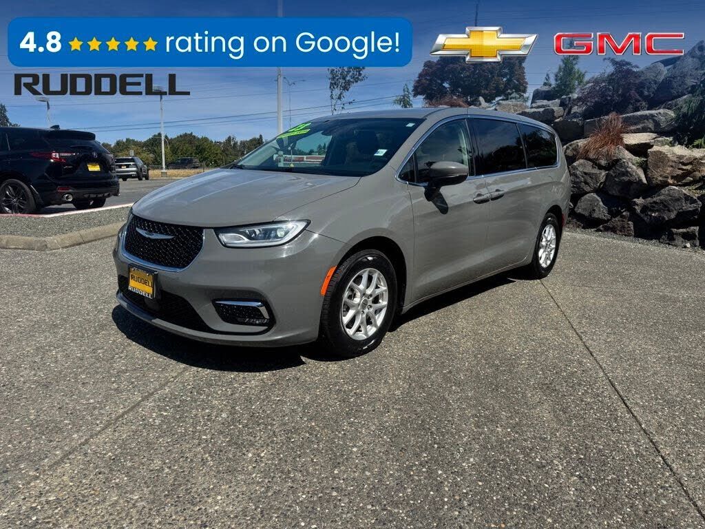 2023 CHRYSLER Pacifica