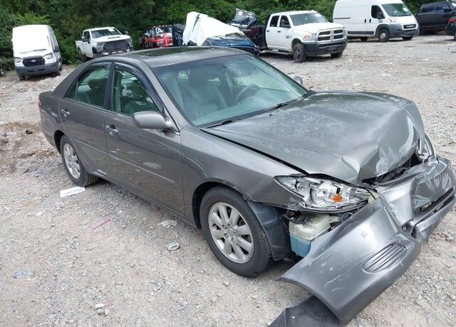 2002 TOYOTA Camry