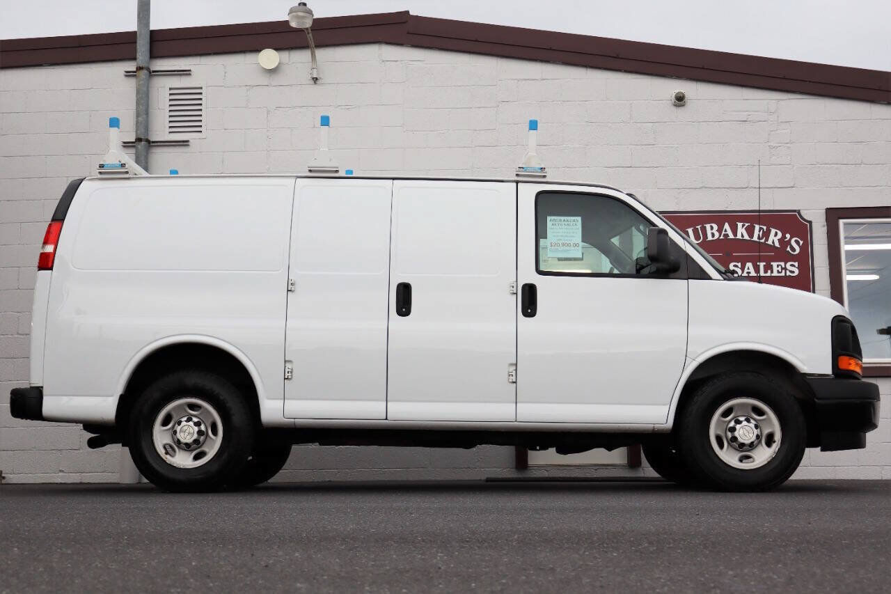 2017 CHEVROLET Express
