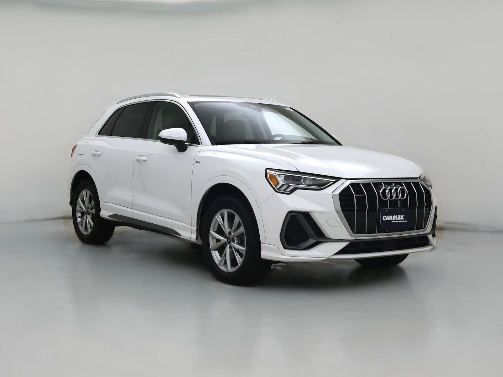 2023 AUDI Q3