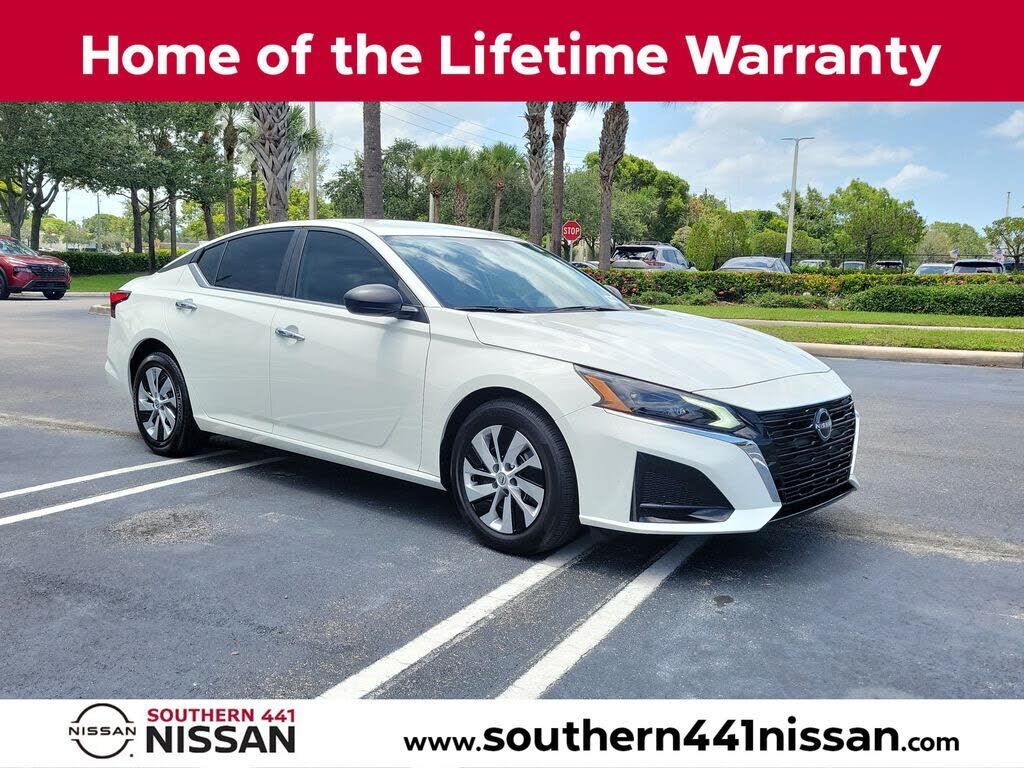 2025 NISSAN Altima