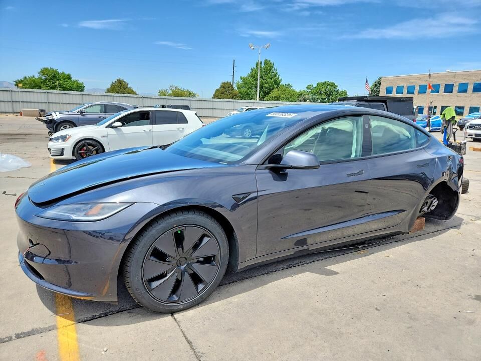 2025 TESLA Model 3