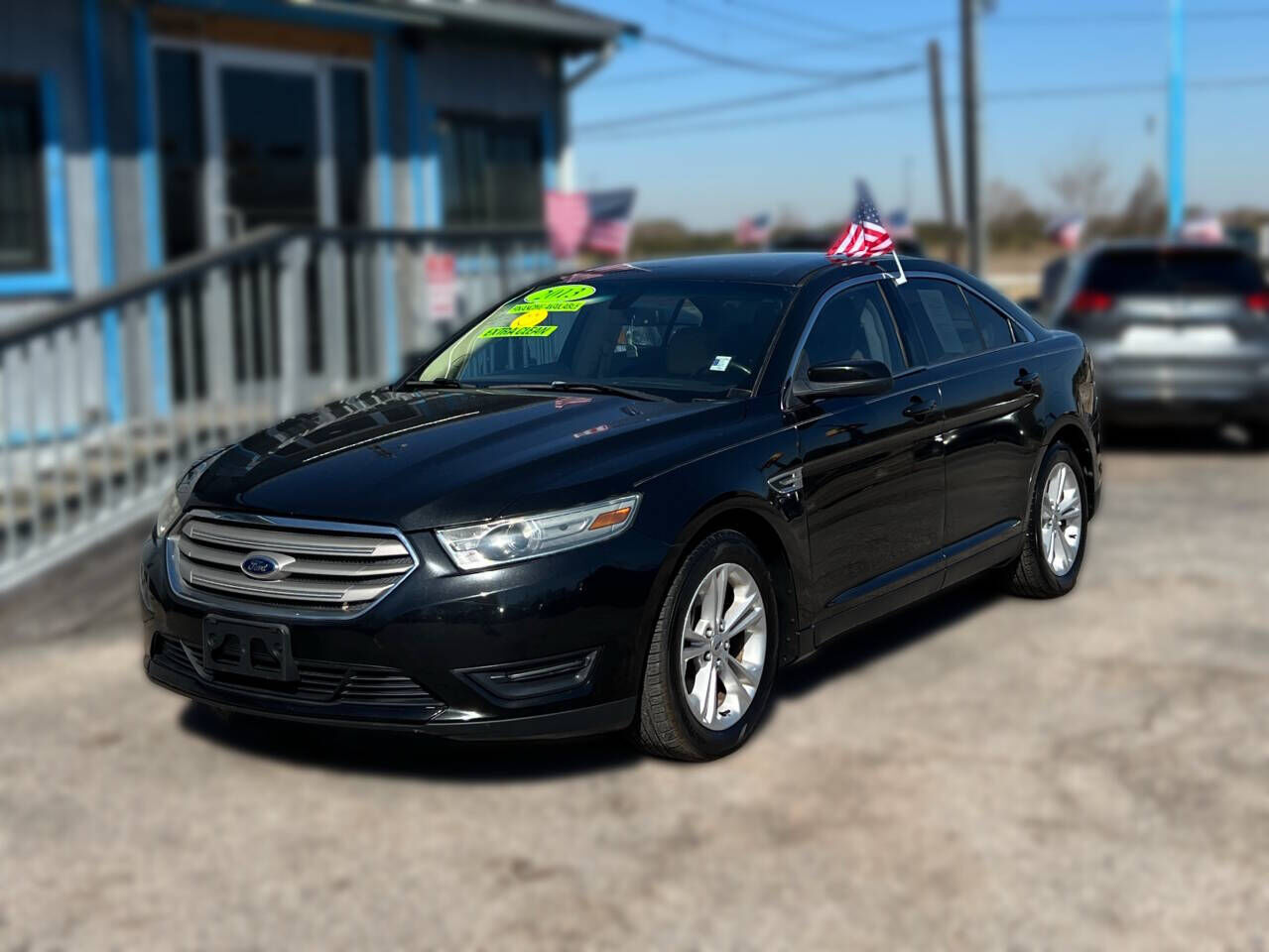 2013 FORD Taurus