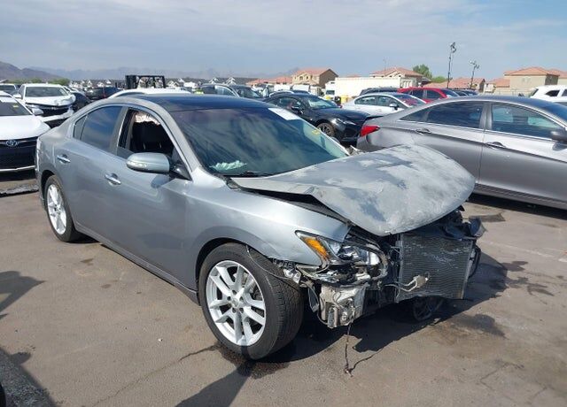 2009 NISSAN Maxima