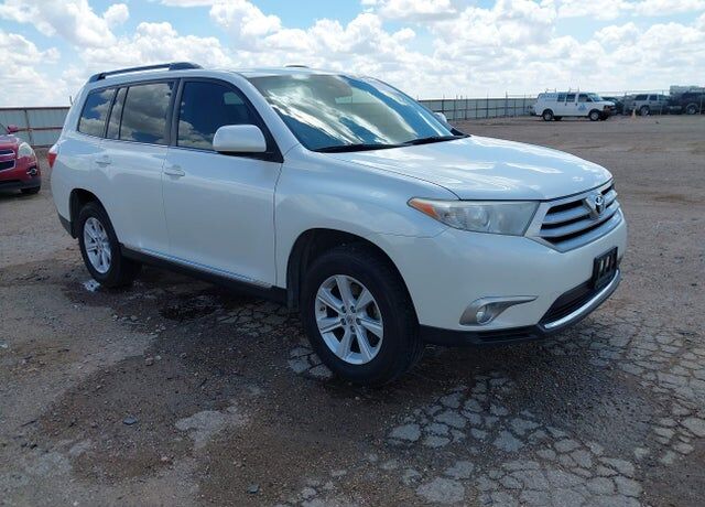 2013 TOYOTA Highlander