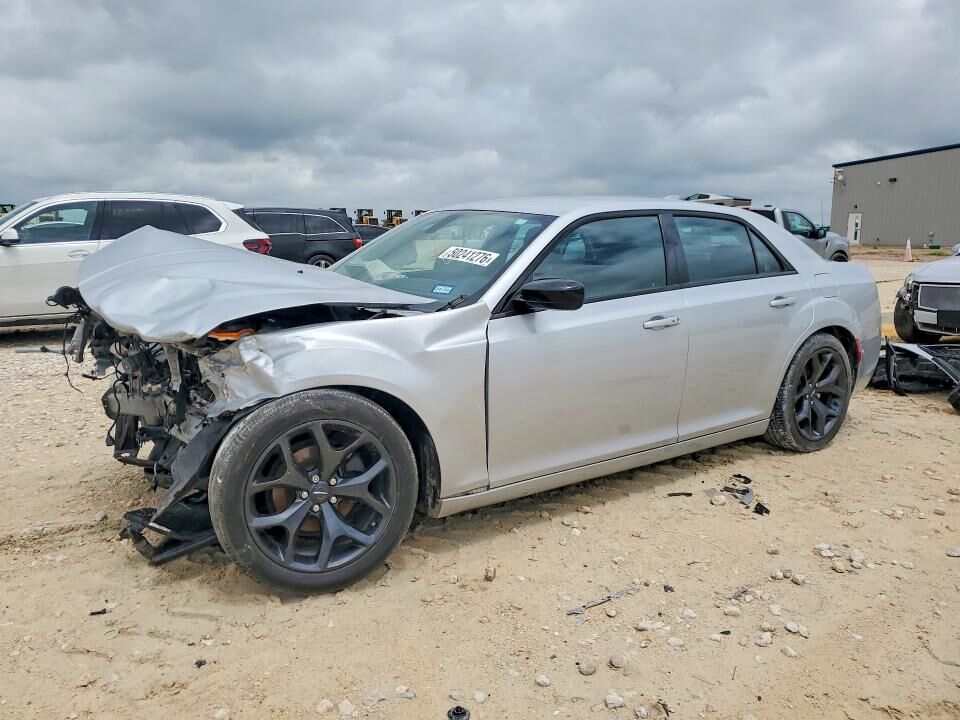 2020 CHRYSLER 300
