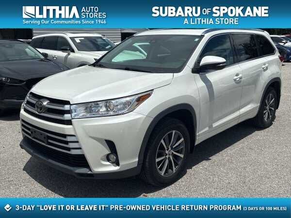 2017 TOYOTA Highlander