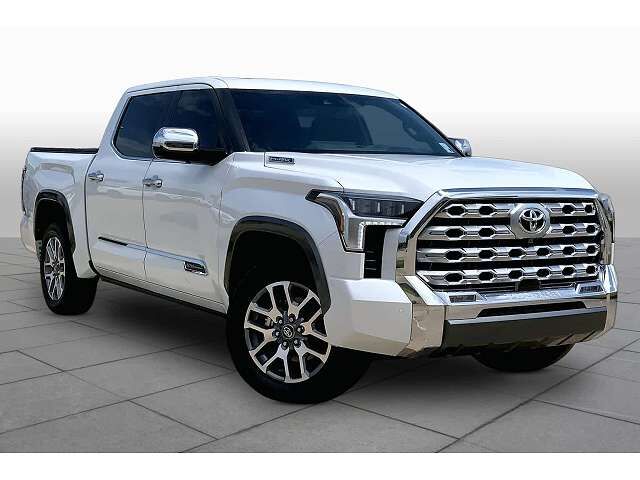 2025 TOYOTA Tundra