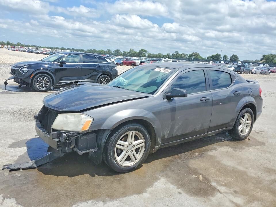2014 DODGE Avenger
