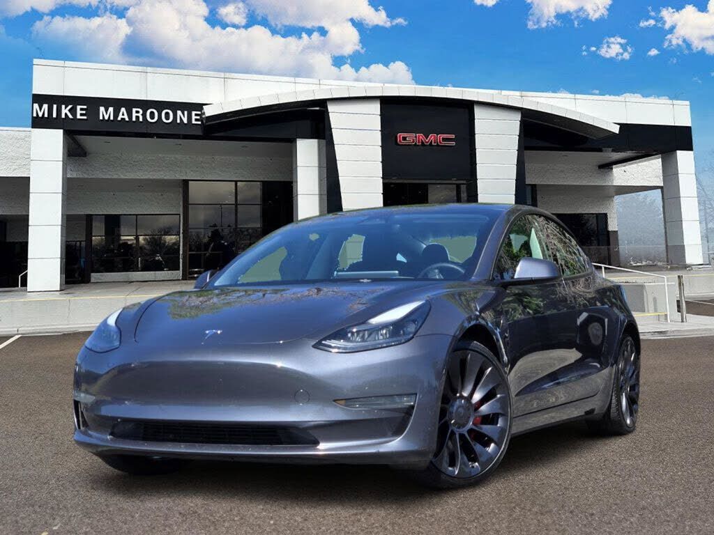 2023 TESLA Model 3