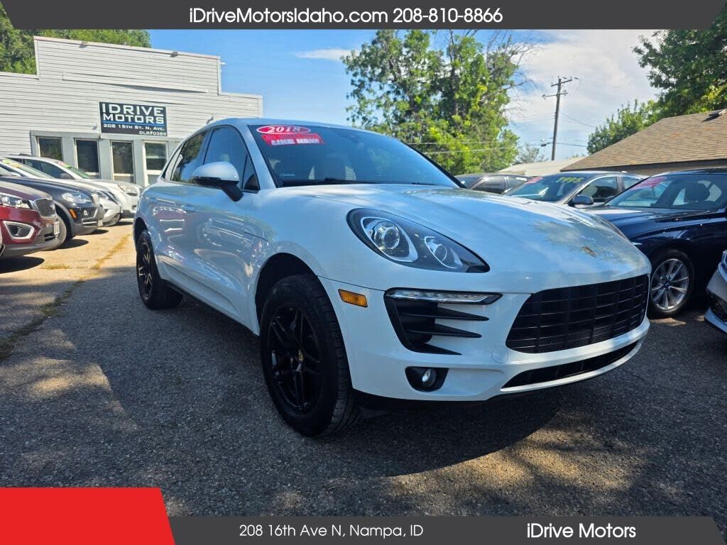 2018 PORSCHE Macan
