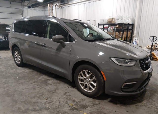 2022 CHRYSLER Pacifica