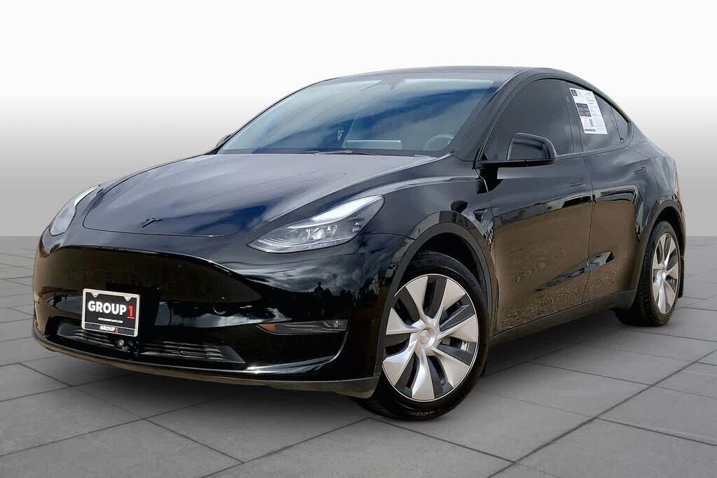 2023 TESLA Model Y