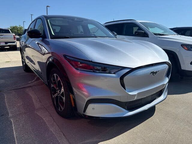 2022 FORD Mach-E