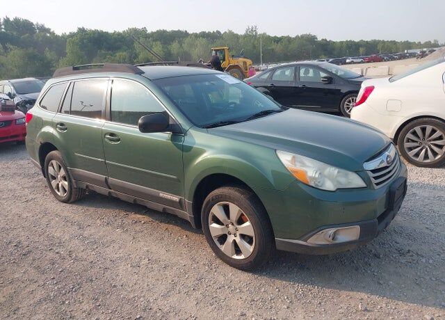 2011 SUBARU Outback