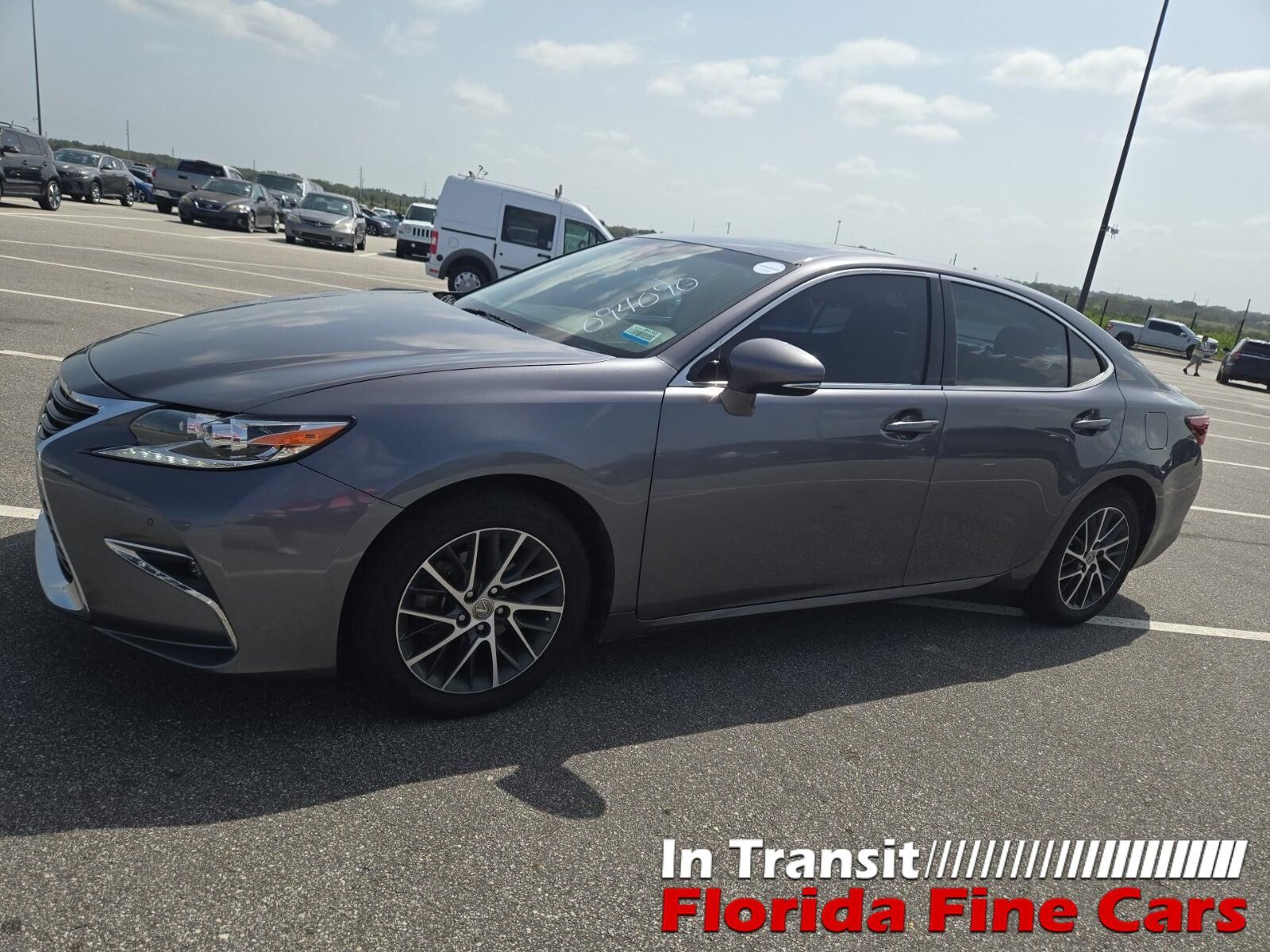 2018 LEXUS ES