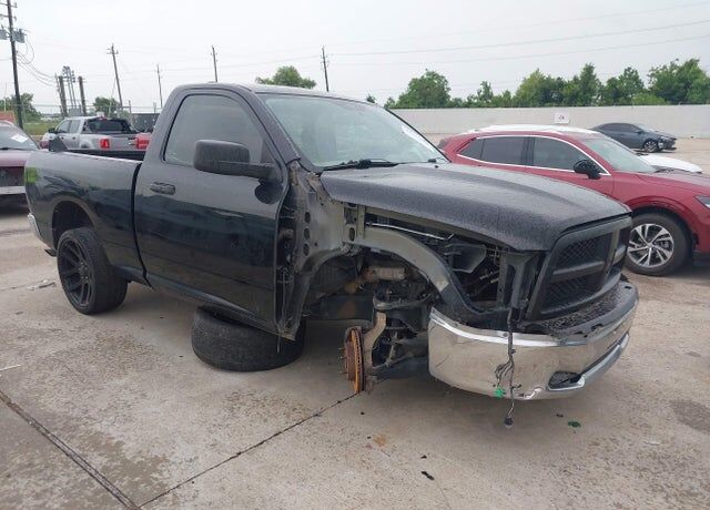 2012 DODGE Ram