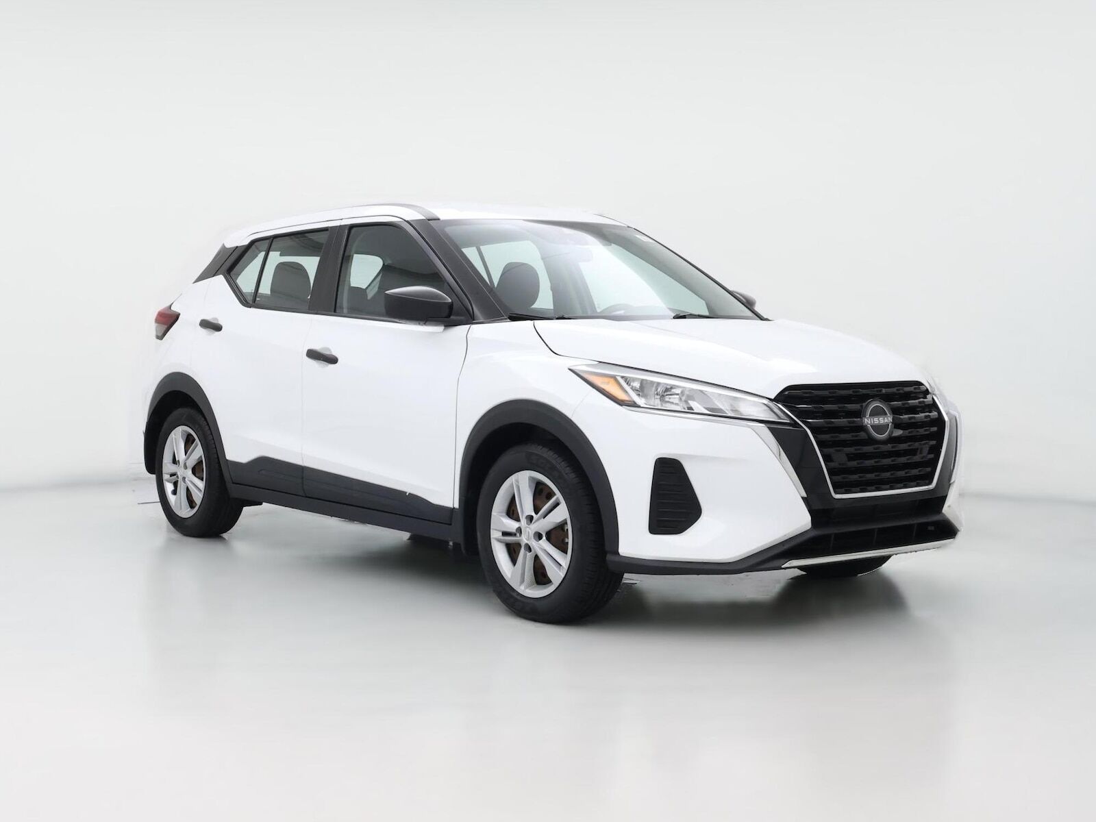 2022 NISSAN Kicks