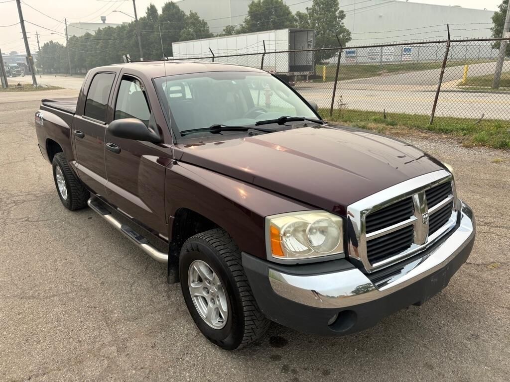 2005 DODGE Dakota