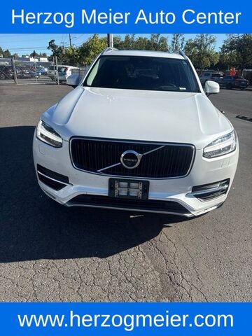2017 VOLVO XC90