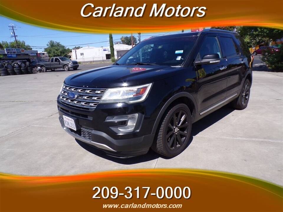 2017 FORD Explorer
