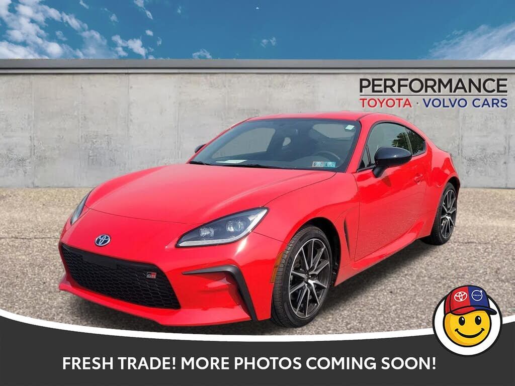 2025 TOYOTA GR86