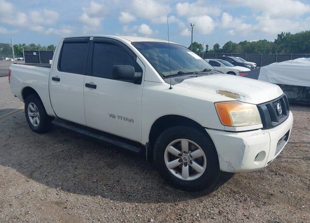 2012 NISSAN Titan