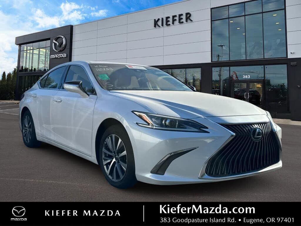 2020 LEXUS ES