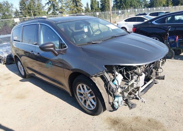 2021 CHRYSLER Voyager