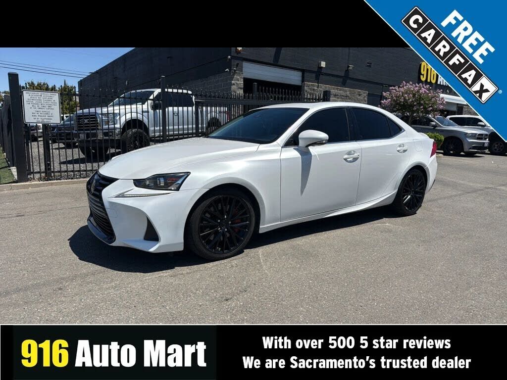 2018 LEXUS IS