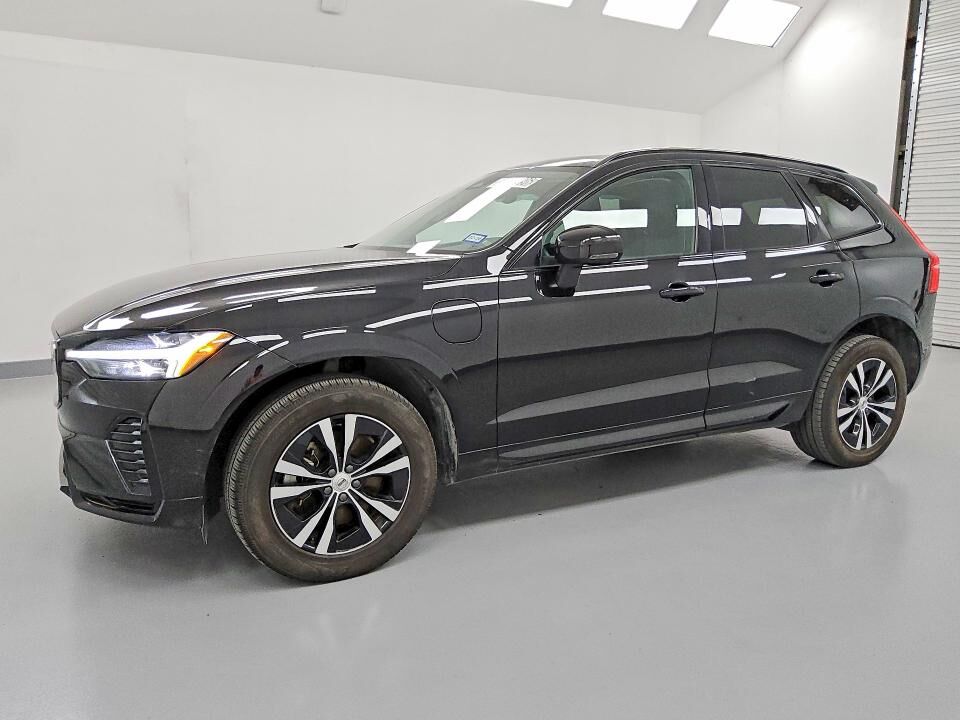 2024 VOLVO XC60